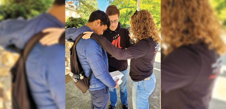 Students Find Community, Involvement at Merge Worship
